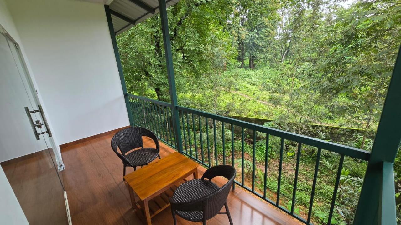 Green Aura Hotel Sultan Bathery Exterior photo